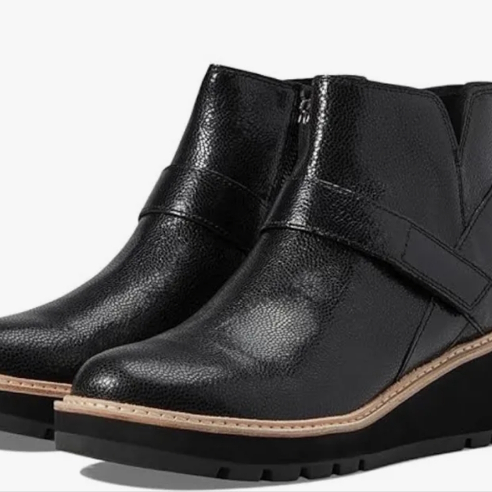 NEW...Eileen Fisher Cargo Black Embossed Leather Wedge Booties ...Size 9.5